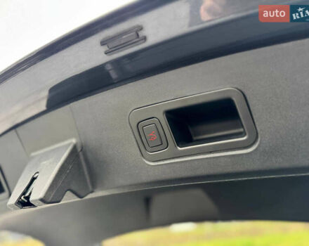 Серый Тесла Модель С, объемом двигателя 0 л и пробегом 161 тыс. км за 16700 $, фото 35 на Automoto.ua