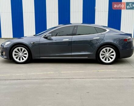 Серый Тесла Модель С, объемом двигателя 0 л и пробегом 111 тыс. км за 20500 $, фото 7 на Automoto.ua