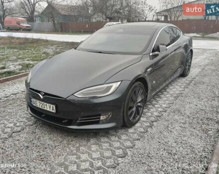 Сірий Тесла Модель С, об'ємом двигуна 0 л та пробігом 115 тис. км за 25000 $, фото 11 на Automoto.ua