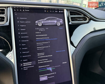 Серый Тесла Модель С, объемом двигателя 0 л и пробегом 170 тыс. км за 17100 $, фото 9 на Automoto.ua