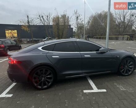 Серый Тесла Модель С, объемом двигателя 0 л и пробегом 182 тыс. км за 24900 $, фото 4 на Automoto.ua