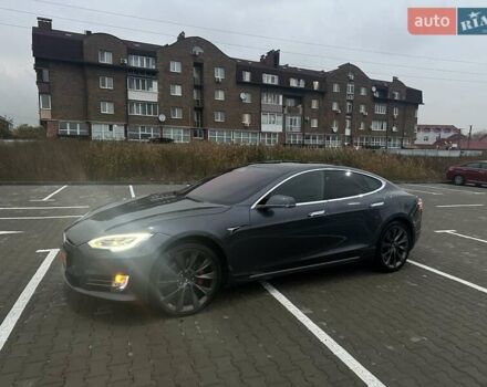 Серый Тесла Модель С, объемом двигателя 0 л и пробегом 182 тыс. км за 24900 $, фото 13 на Automoto.ua