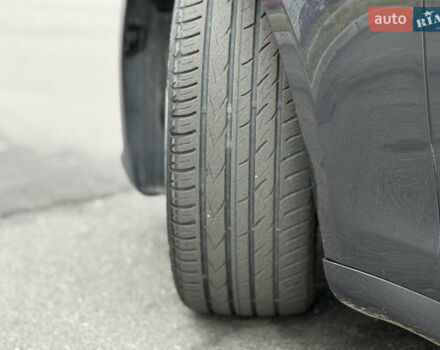 Серый Тесла Модель С, объемом двигателя 0 л и пробегом 68 тыс. км за 23999 $, фото 34 на Automoto.ua