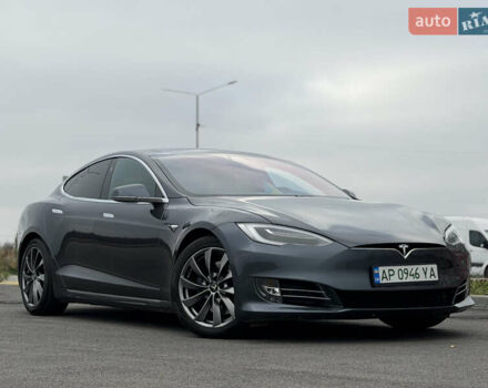 Серый Тесла Модель С, объемом двигателя 0 л и пробегом 68 тыс. км за 23999 $, фото 30 на Automoto.ua