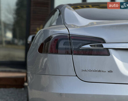 Серый Тесла Модель С, объемом двигателя 0 л и пробегом 48 тыс. км за 25100 $, фото 13 на Automoto.ua