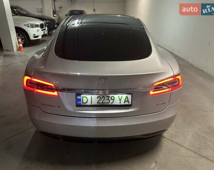 Серый Тесла Модель С, объемом двигателя 0 л и пробегом 151 тыс. км за 19800 $, фото 18 на Automoto.ua