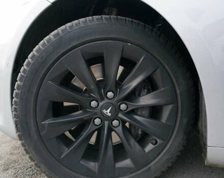 Серый Тесла Модель С, объемом двигателя 0 л и пробегом 125 тыс. км за 17500 $, фото 19 на Automoto.ua