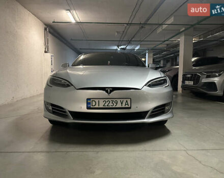 Серый Тесла Модель С, объемом двигателя 0 л и пробегом 151 тыс. км за 19800 $, фото 3 на Automoto.ua