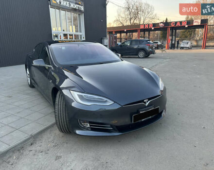 Серый Тесла Модель С, объемом двигателя 0 л и пробегом 89 тыс. км за 20999 $, фото 23 на Automoto.ua