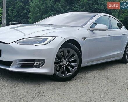 Тесла Модель С 2018 у Івано-Франківську на Automoto.ua Сірий Тесла Модель С, об'ємом двигуна 0 л та пробігом 75 тис. км за 34950 $, фото 4 на Automoto.ua