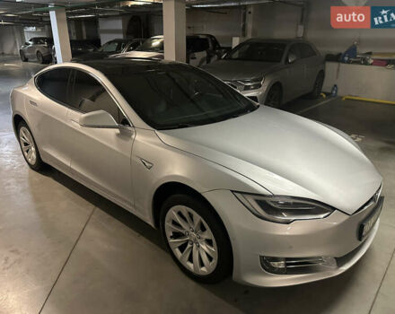 Серый Тесла Модель С, объемом двигателя 0 л и пробегом 151 тыс. км за 19800 $, фото 14 на Automoto.ua