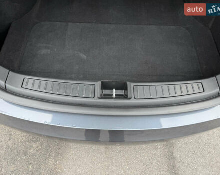 Серый Тесла Модель С, объемом двигателя 0 л и пробегом 68 тыс. км за 23999 $, фото 58 на Automoto.ua