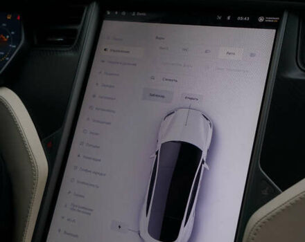 Серый Тесла Модель С, объемом двигателя 0 л и пробегом 125 тыс. км за 17500 $, фото 39 на Automoto.ua