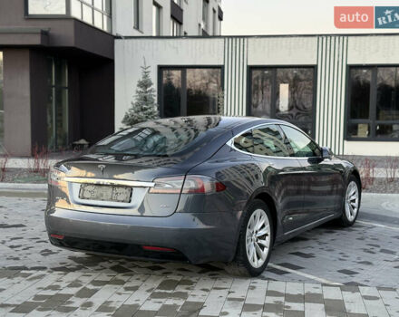 Серый Тесла Модель С, объемом двигателя 0 л и пробегом 170 тыс. км за 17100 $, фото 3 на Automoto.ua