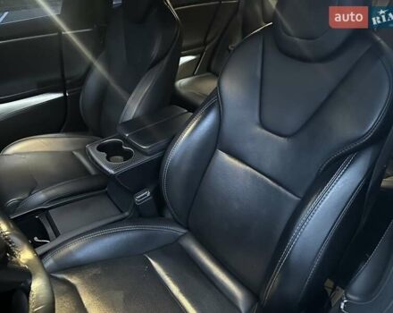 Серый Тесла Модель С, объемом двигателя 0 л и пробегом 182 тыс. км за 24900 $, фото 35 на Automoto.ua