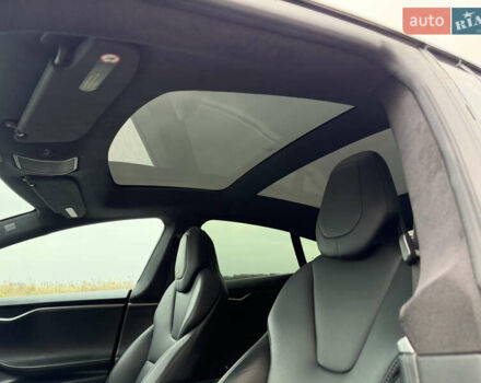 Серый Тесла Модель С, объемом двигателя 0 л и пробегом 68 тыс. км за 23999 $, фото 69 на Automoto.ua