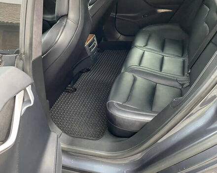 Сірий Тесла Модель С, об'ємом двигуна 0 л та пробігом 147 тис. км за 15300 $, фото 1 на Automoto.ua