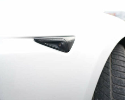 Серый Тесла Модель С, объемом двигателя 0 л и пробегом 125 тыс. км за 17500 $, фото 12 на Automoto.ua