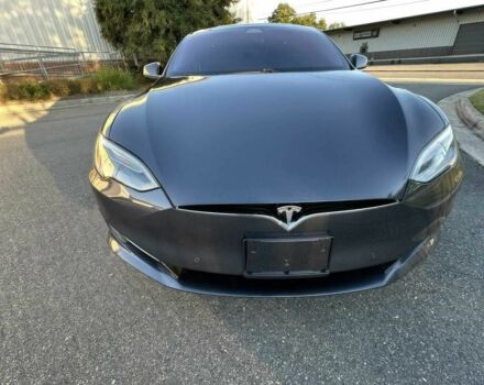 Серый Тесла Модель С, объемом двигателя 0 л и пробегом 45 тыс. км за 7400 $, фото 1 на Automoto.ua