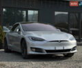 Серый Тесла Модель С, объемом двигателя 0 л и пробегом 48 тыс. км за 25100 $, фото 1 на Automoto.ua