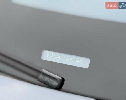 Серый Тесла Модель С, объемом двигателя 0 л и пробегом 68 тыс. км за 23999 $, фото 29 на Automoto.ua