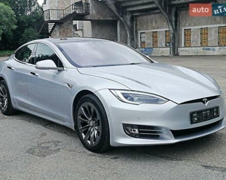 Тесла Модель С 2018 у Івано-Франківську на Automoto.ua Сірий Тесла Модель С, об'ємом двигуна 0 л та пробігом 75 тис. км за 34950 $, фото 18 на Automoto.ua