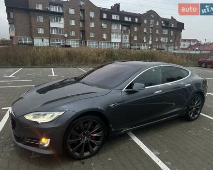 Серый Тесла Модель С, объемом двигателя 0 л и пробегом 182 тыс. км за 24900 $, фото 10 на Automoto.ua