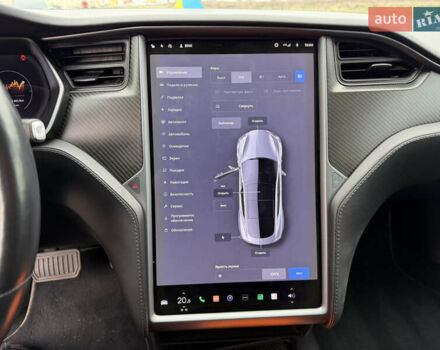 Серый Тесла Модель С, объемом двигателя 0 л и пробегом 68 тыс. км за 23999 $, фото 48 на Automoto.ua