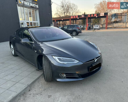 Серый Тесла Модель С, объемом двигателя 0 л и пробегом 89 тыс. км за 20999 $, фото 22 на Automoto.ua