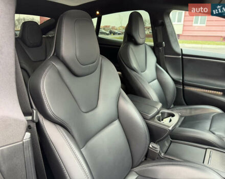 Серый Тесла Модель С, объемом двигателя 0 л и пробегом 68 тыс. км за 23999 $, фото 77 на Automoto.ua