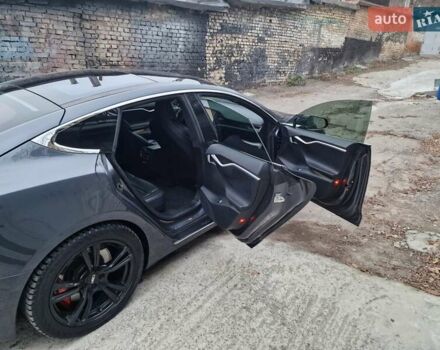 Сірий Тесла Модель С, об'ємом двигуна 0 л та пробігом 140 тис. км за 28000 $, фото 14 на Automoto.ua