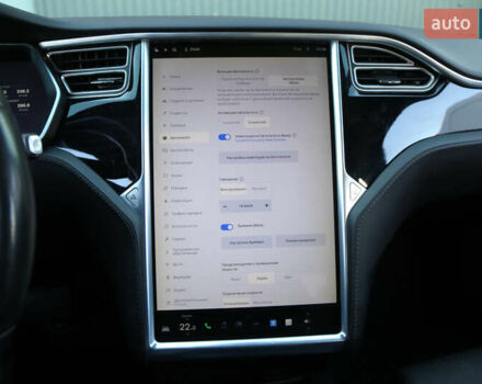 Серый Тесла Модель С, объемом двигателя 0 л и пробегом 98 тыс. км за 20000 $, фото 18 на Automoto.ua