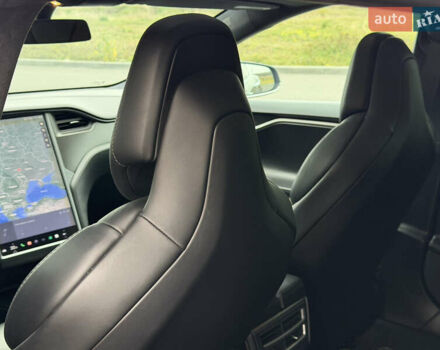 Серый Тесла Модель С, объемом двигателя 0 л и пробегом 68 тыс. км за 23999 $, фото 61 на Automoto.ua