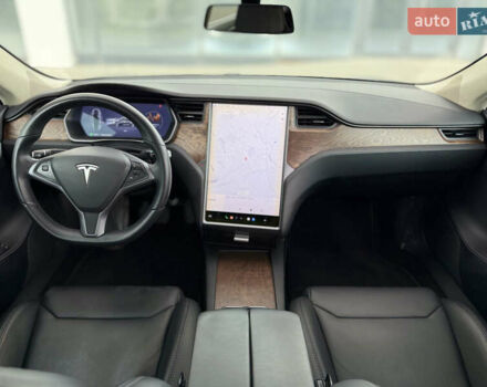 Тесла Модель С 2018 в Харькове на Automoto.ua Серый Тесла Модель С, объемом двигателя 0 л и пробегом 17 тыс. км за 28000 $, фото 15 на Automoto.ua