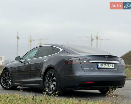 Серый Тесла Модель С, объемом двигателя 0 л и пробегом 68 тыс. км за 23999 $, фото 13 на Automoto.ua