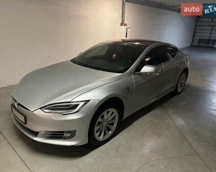 Серый Тесла Модель С, объемом двигателя 0 л и пробегом 151 тыс. км за 19800 $, фото 5 на Automoto.ua