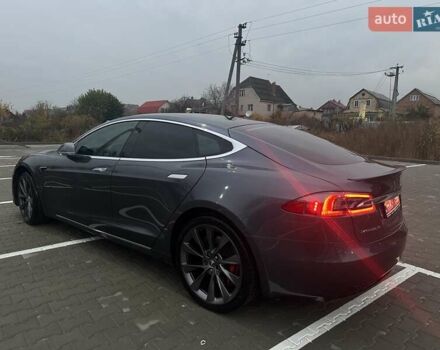 Серый Тесла Модель С, объемом двигателя 0 л и пробегом 182 тыс. км за 24900 $, фото 9 на Automoto.ua