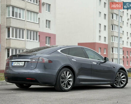 Серый Тесла Модель С, объемом двигателя 0 л и пробегом 68 тыс. км за 23999 $, фото 20 на Automoto.ua