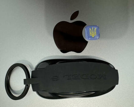 Серый Тесла Модель С, объемом двигателя 0 л и пробегом 110 тыс. км за 24000 $, фото 7 на Automoto.ua