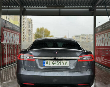 Серый Тесла Модель С, объемом двигателя 0 л и пробегом 110 тыс. км за 24000 $, фото 4 на Automoto.ua