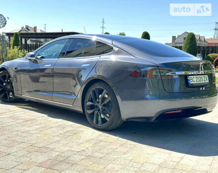 Серый Тесла Модель С, объемом двигателя 0 л и пробегом 76 тыс. км за 35300 $, фото 32 на Automoto.ua