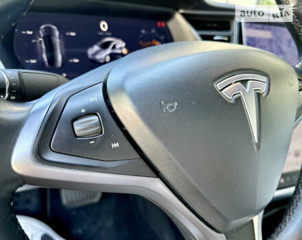 Серый Тесла Модель С, объемом двигателя 0 л и пробегом 76 тыс. км за 35300 $, фото 42 на Automoto.ua