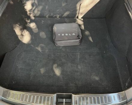 Серый Тесла Модель С, объемом двигателя 0 л и пробегом 146 тыс. км за 29500 $, фото 17 на Automoto.ua