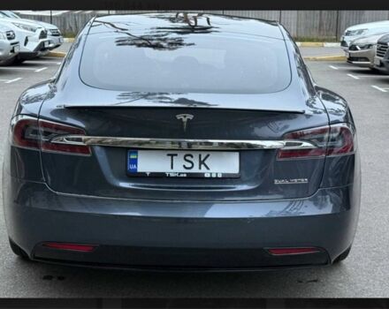 Серый Тесла Модель С, объемом двигателя 0 л и пробегом 146 тыс. км за 29500 $, фото 2 на Automoto.ua