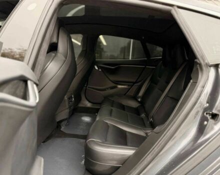 Серый Тесла Модель С, объемом двигателя 0 л и пробегом 49 тыс. км за 17800 $, фото 10 на Automoto.ua