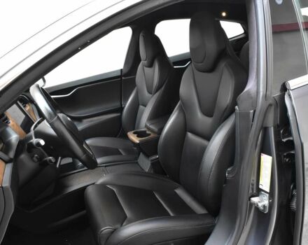 Сірий Тесла Модель С, об'ємом двигуна 0 л та пробігом 35 тис. км за 14000 $, фото 7 на Automoto.ua