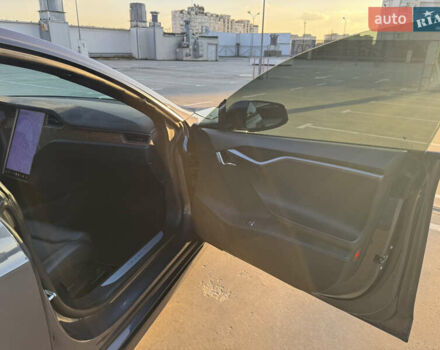 Сірий Тесла Модель С, об'ємом двигуна 0 л та пробігом 116 тис. км за 27500 $, фото 12 на Automoto.ua