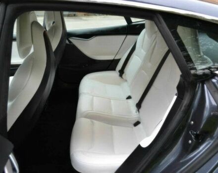 Сірий Тесла Модель С, об'ємом двигуна 0 л та пробігом 30 тис. км за 10300 $, фото 10 на Automoto.ua