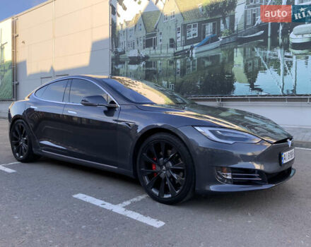 Тесла Модель С 2020 у Києві на Automoto.ua Сірий Тесла Модель С, об'ємом двигуна 0 л та пробігом 33 тис. км за 39000 $, фото 7 на Automoto.ua