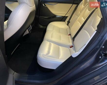 Серый Тесла Модель С, объемом двигателя 0 л и пробегом 62 тыс. км за 30500 $, фото 27 на Automoto.ua